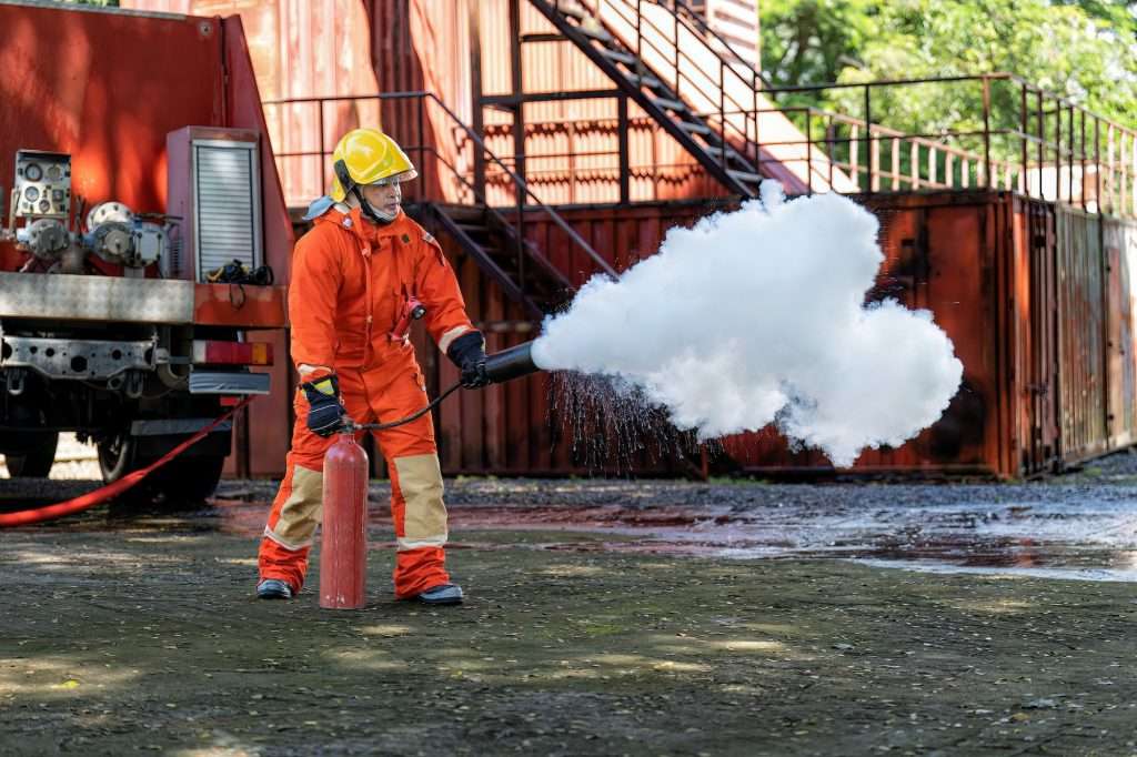 Allstate Fire And Casualty Insurance Company fireman wearing fire protection suite and oxygen tank exercise hold extinguisher tank and pray 1024x682 - Allstate Fire And Casualty Insurance Company
